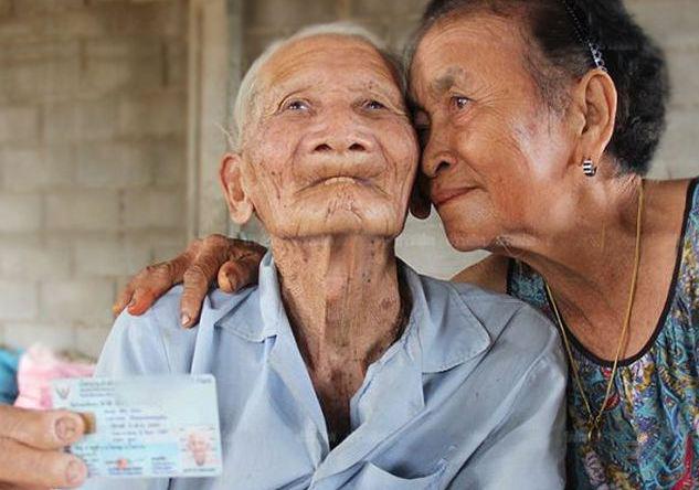 Ein 128-jähriger Einwohner Thailands teilte das Geheimnis seiner Langlebigkeit.