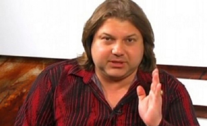 Der Astrologe Vlad Ross sagt der Ukraine einen schnellen Frieden voraus