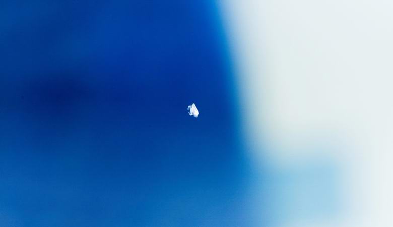 Der NASA-Astronaut hat ein UFO fotografiert, wodurch das Shuttle bei einer Landung etwas warten musste.