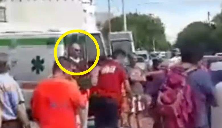 Der Außerirdische wurde im Video vom Unfallort in Argentinien untersucht