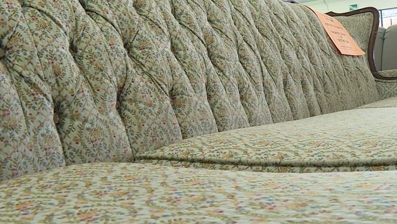 Das Möbelhaus will kein Geistersofa verkaufen