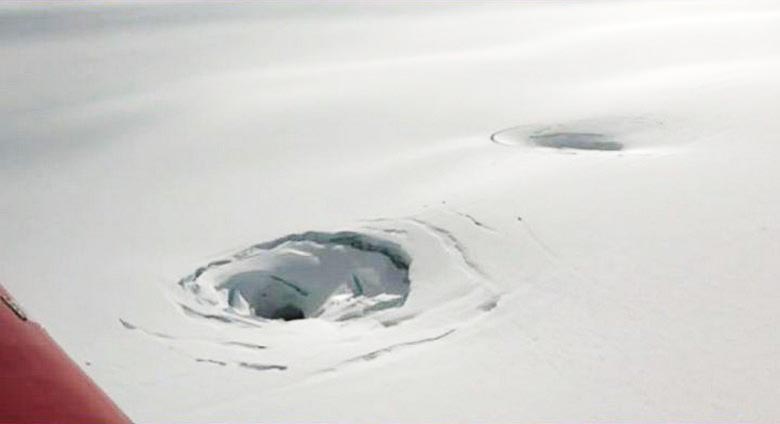 Riesenkrater auf Islands Gletschern