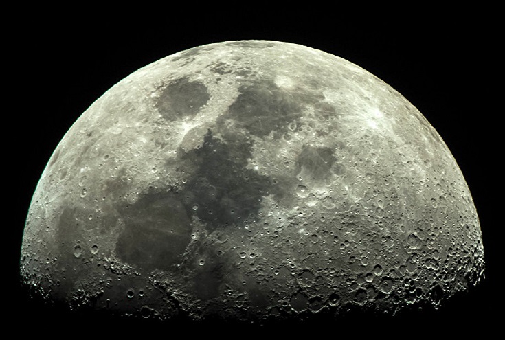 Das Leben existiert wahrscheinlich auf dem Mond.