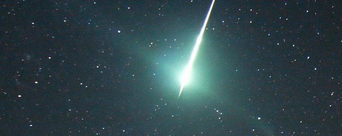 Ein Meteor flog über den Baikalsee