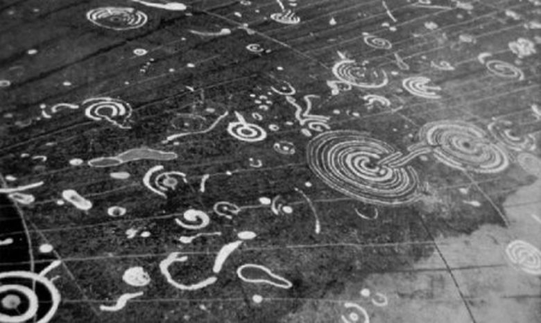 Petroglyphen des Steins von Kokno sind noch ungelöst