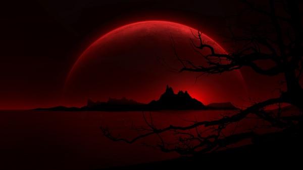 roter Mond 