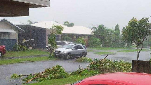 Nach einem Tornado in New South Wales fanden sie eine seltsame transparente Substanz
