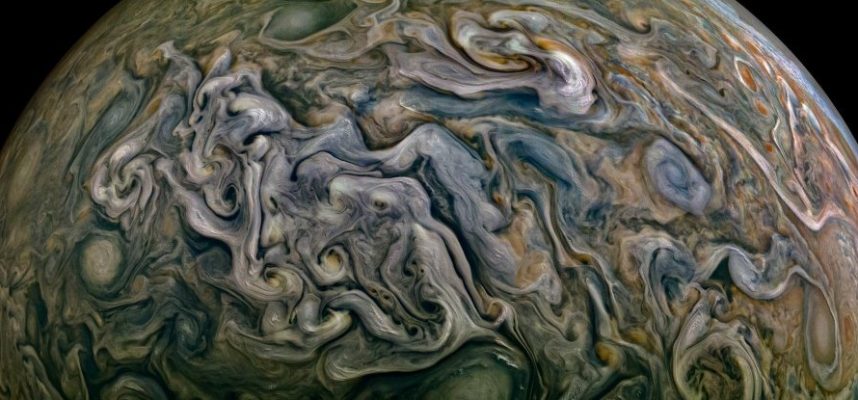 Eine wunderschöne Aufnahme, die das Chaos und Wunder des Jupiter zeigt 