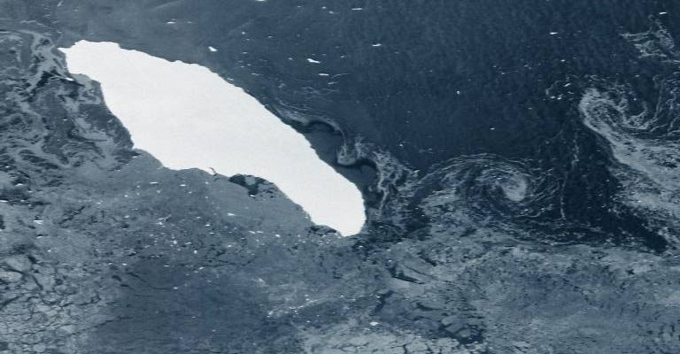 Der größte Eisberg der Welt auf dem Weg zur Kollision mit dem Pinguinschutzgebiet 