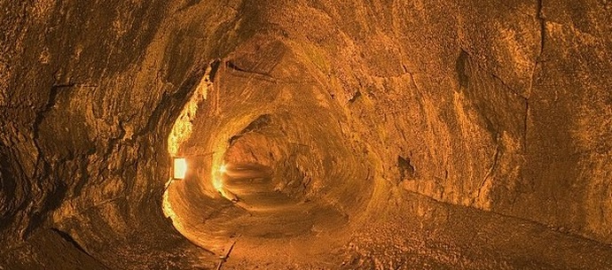 Das Netzwerk mysteriöser Tunnel auf dem Mond