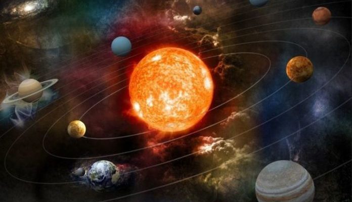 Das Sonnensystem hat 