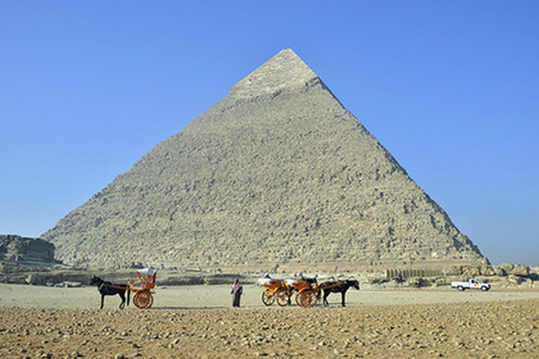 Die Kammer der Geheimnisse in der Cheops-Pyramide verbirgt einen Thron aus Meteoriteneisen