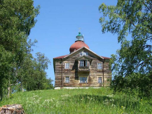 Schutz der Vertreter der alten Zivilisation in den Eingeweiden des Axir-Berges