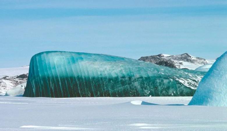 Wissenschaftler haben das Geheimnis smaragdgrüner Eisberge gelüftet