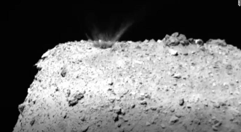 Wissenschaftler feuerten ein Kupferloch in einen Asteroiden - so geschah es als nächstes 