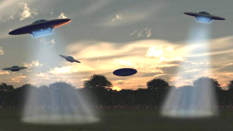 Ufologen: UFOs und Aliens - sie sind überall