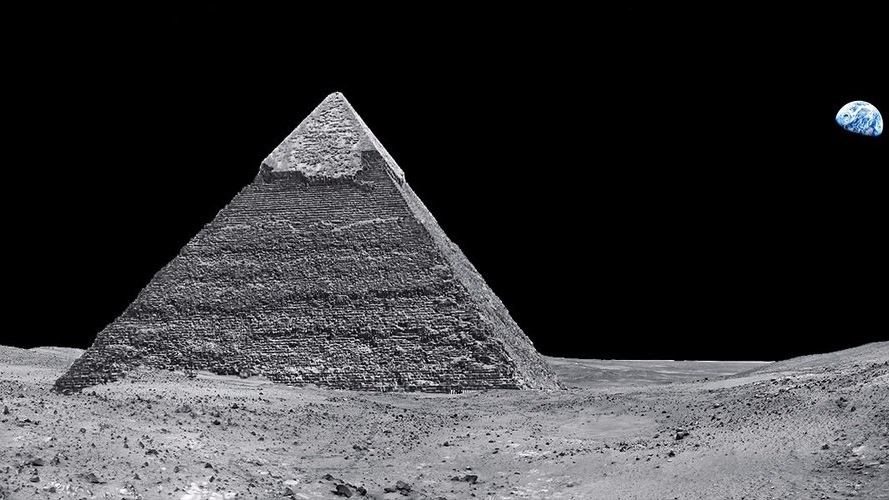 Ufologen entdeckten Türme und Pyramiden auf dem Mond