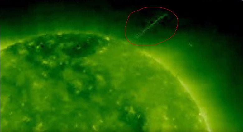 Ufologen haben wieder ein riesiges UFO im Orbit der Sonne entdeckt