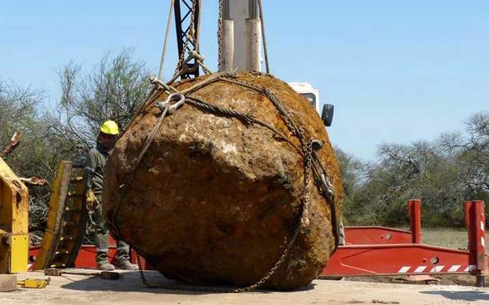 In Argentinien wurde ein 30-Tonnen-Meteorit ausgegraben