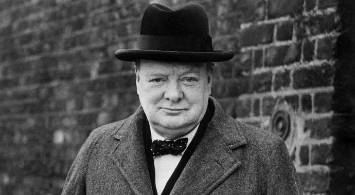 Der Geist von Churchill wandert in der Londoner U-Bahn