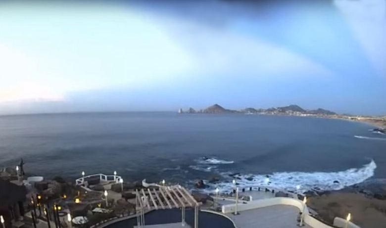 Ein ungewöhnliches Hologramm wurde am Himmel über Mexiko aufgenommen