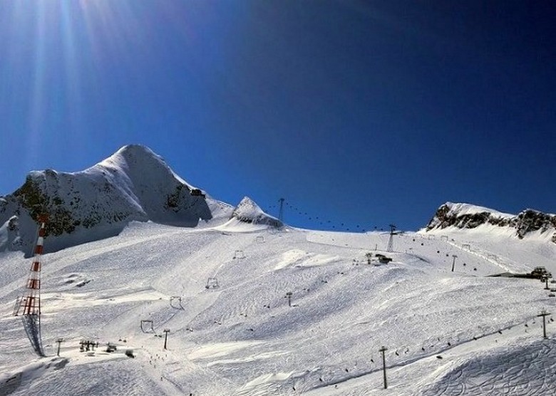 Die Schweizer Alpen begannen zu reisen, weniger gefährlich als schrecklich