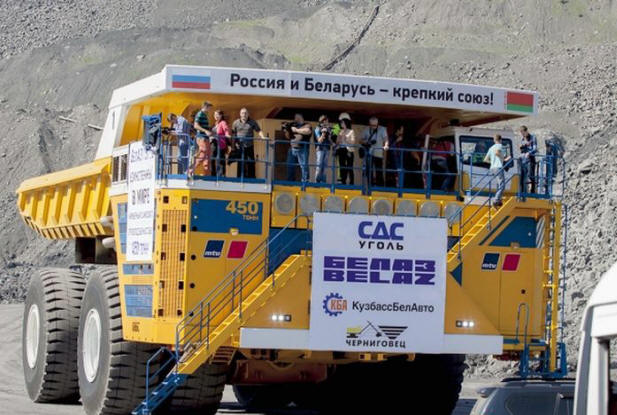 In Sibirien haben sie den größten Muldenkipper der Welt 75710 getestet, Autos, Belaz, Tests