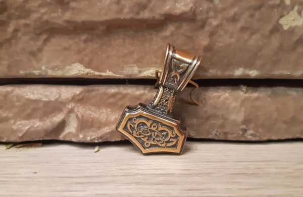 Hammer von Svarog  