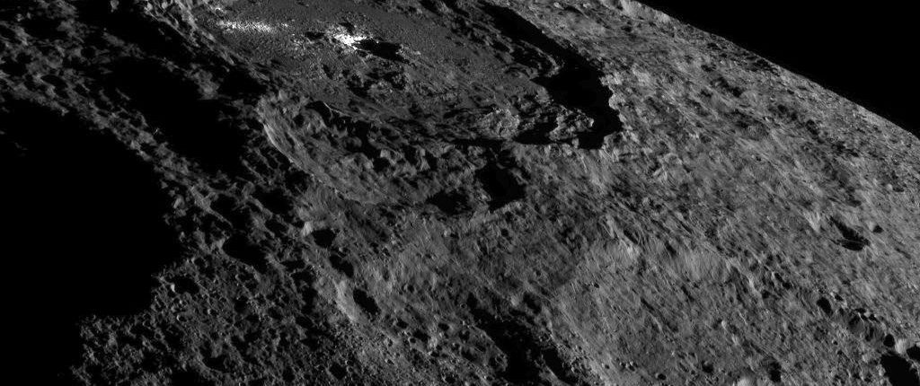 Probe Down: Neue Details von der Oberfläche von Ceres 